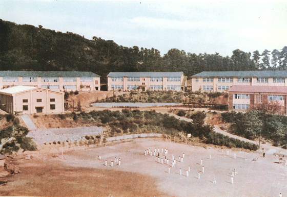 昭和33年当時の高水高等学校全景（現短大校地）