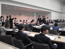 第一回全日本高校模擬国連大会へ参加しました