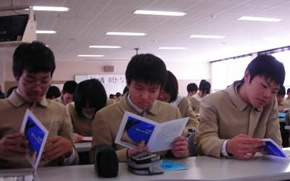 ニ組 東 ひとみ